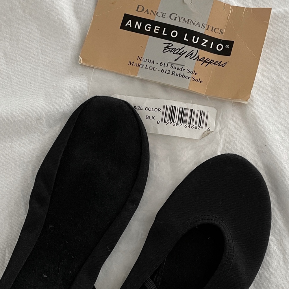 Angelo Luzio Body Wrappers Suede 611C Children’s Dance/Gymnastics Shoes - Sz 12